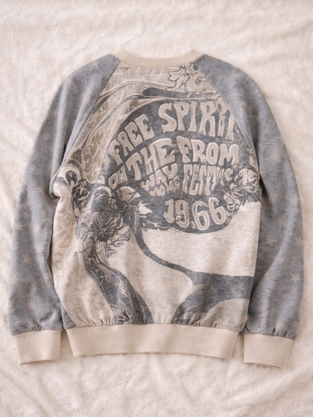 Vintage Style Graphic Sweatshirt Americana Free Spirit 1966 USA Made Pullover